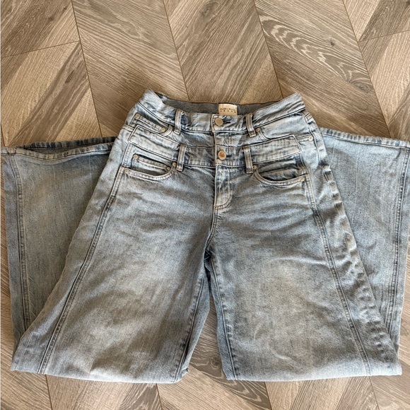 Alice + Olivia Light double button jeans size 27 - Picture 4 of 8